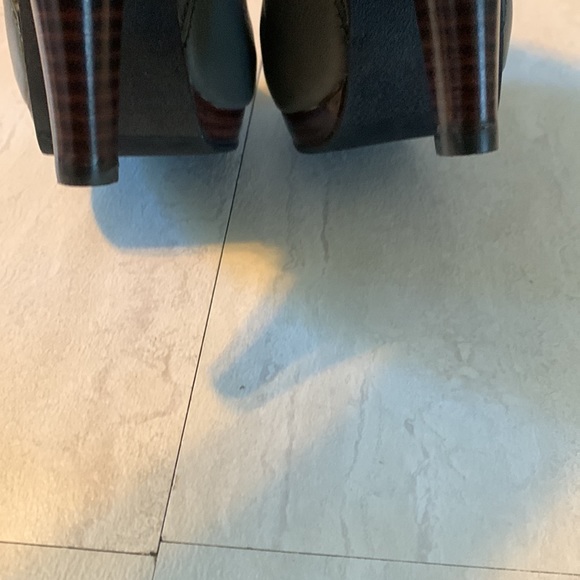 Restricted Women's Gray Leather Back Zipper Platform High Heeled Ankle Boots 8.5 - Picture 10 of 12